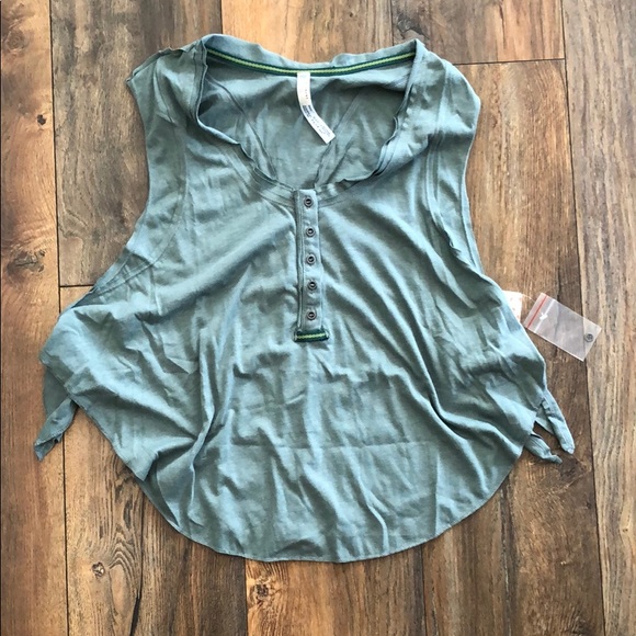 Free People High Tide Tank Green Small NWT - Picture 2 of 3